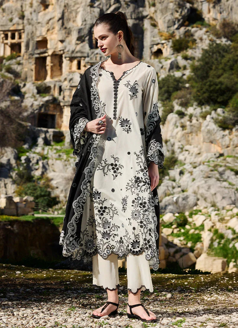 Image | Lawnkari 25 | Nova - Aqsa Fabrics