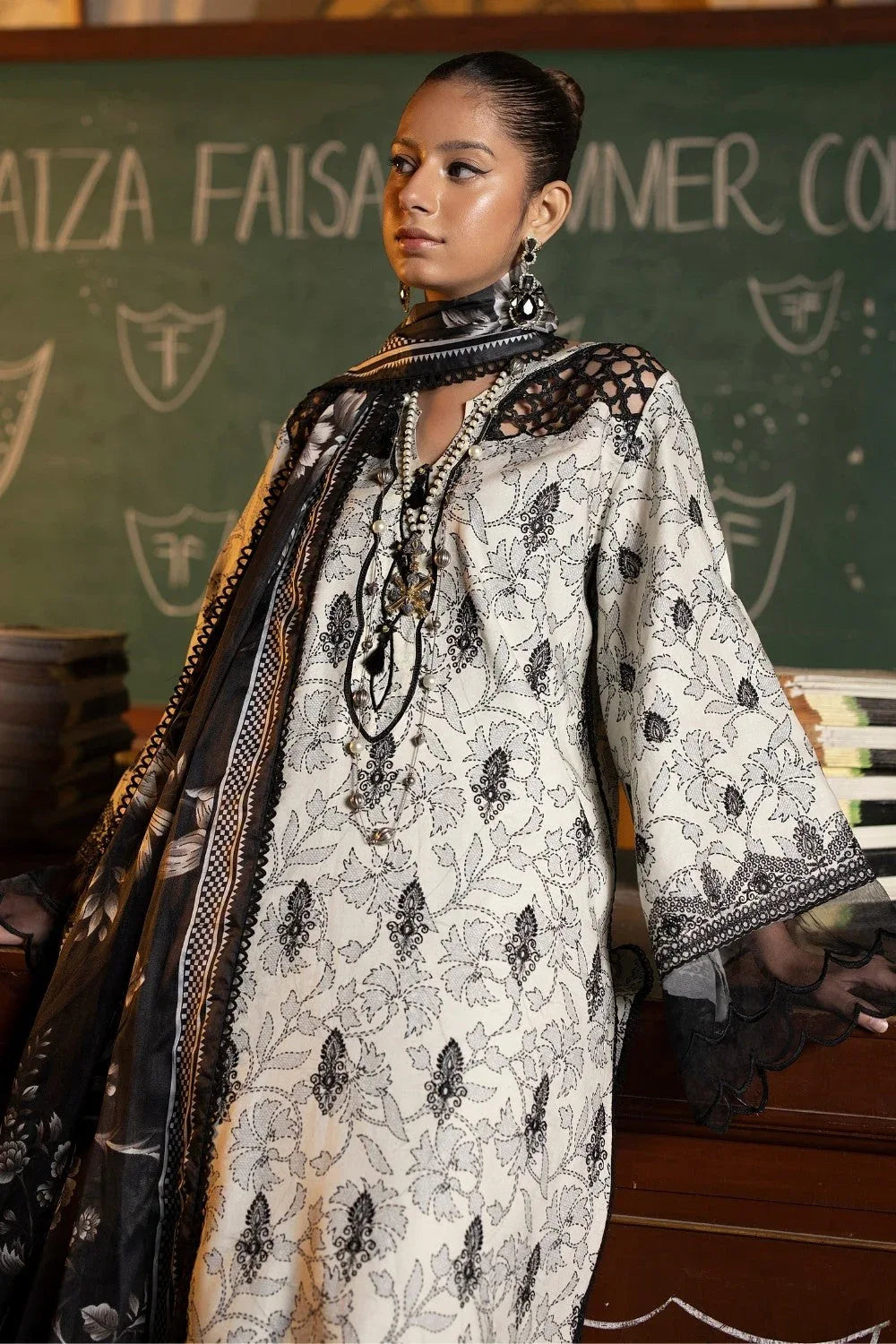 Ittehad | Embroidered Lawn | I-13 - Aqsa Fabrics