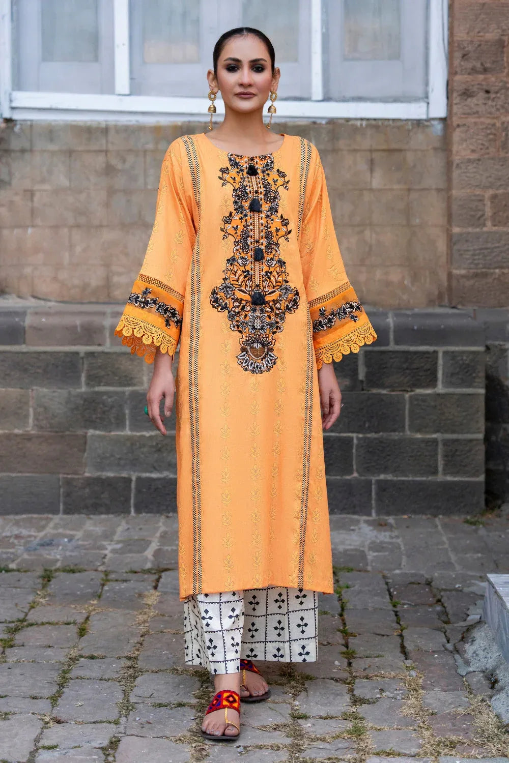 Ittehad | Embroidered Lawn | I-28 - Aqsa Fabrics