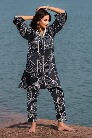 Ittehad | Embroidered Lawn | I-33 - Aqsa Fabrics
