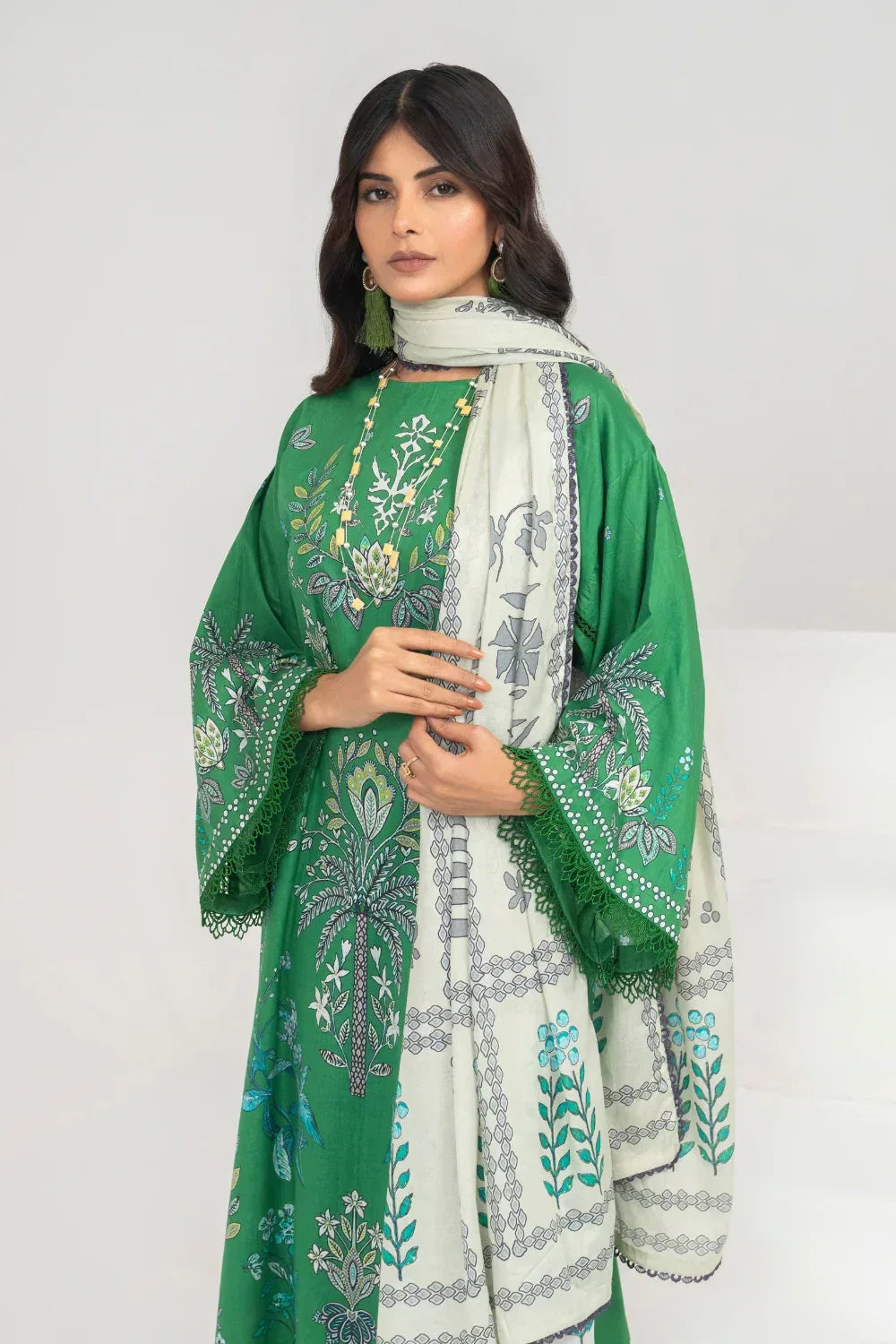 Ittehad | Printed Lawn 24 | IP3P04-3PS-GRN - Aqsa Fabrics