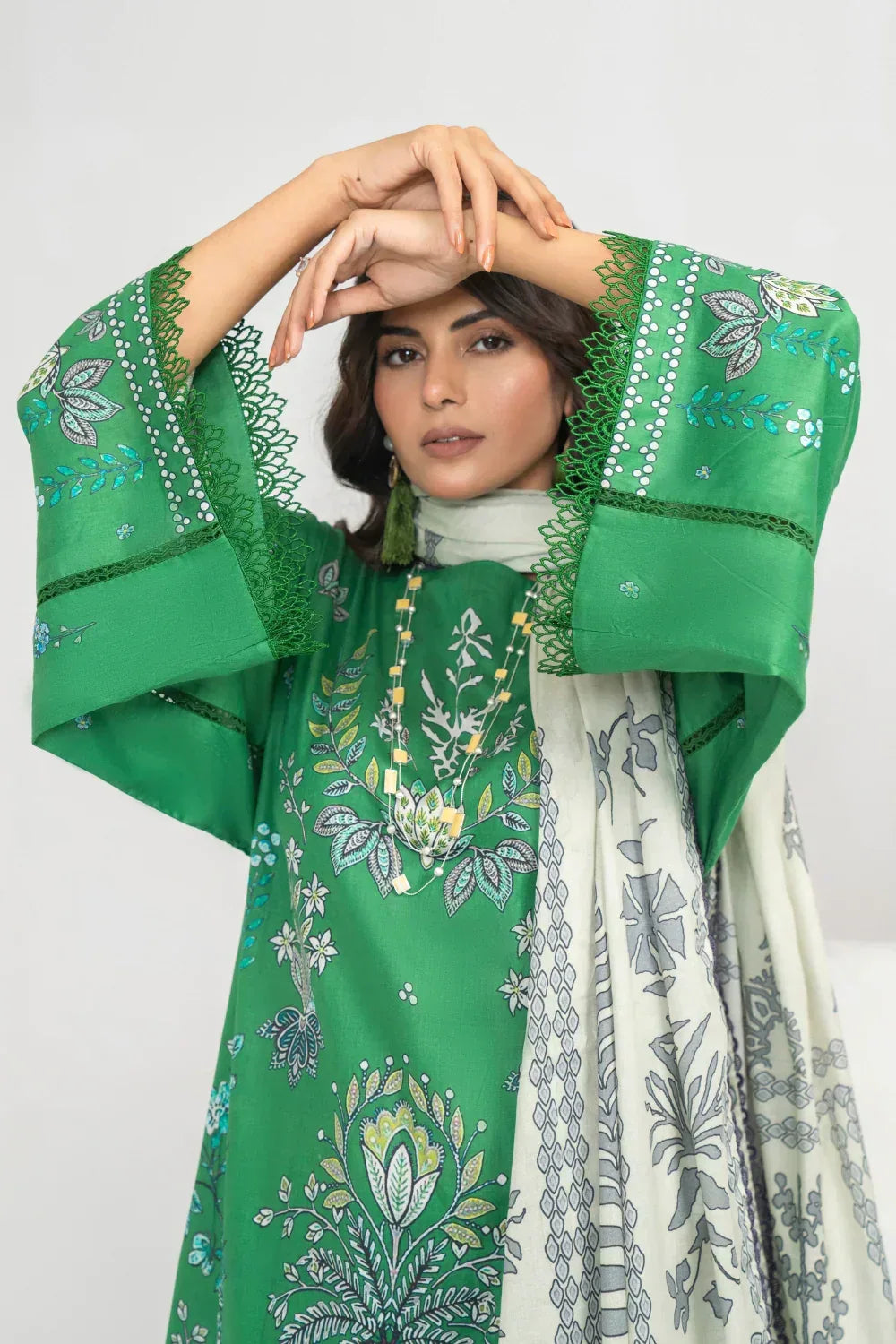 Ittehad | Printed Lawn 24 | IP3P04-3PS-GRN - Aqsa Fabrics