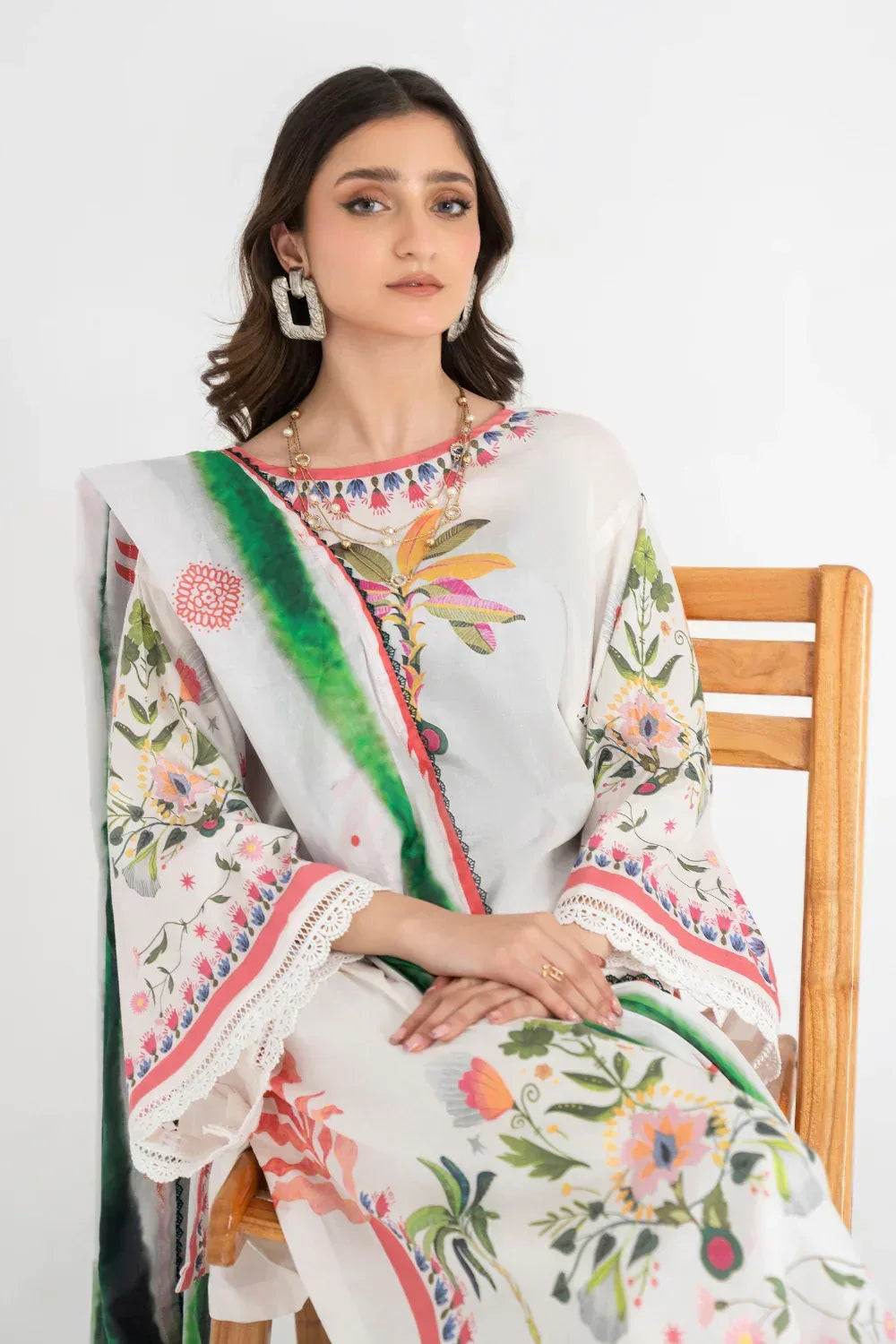 Ittehad | Printed Lawn 24 | IP3P05-3PS-OWH - Aqsa Fabrics
