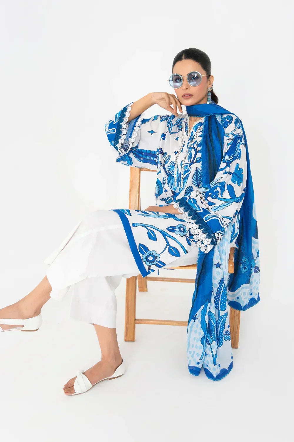 Ittehad | Printed Lawn 24 | IP3P10-3PS-BLU - Aqsa Fabrics