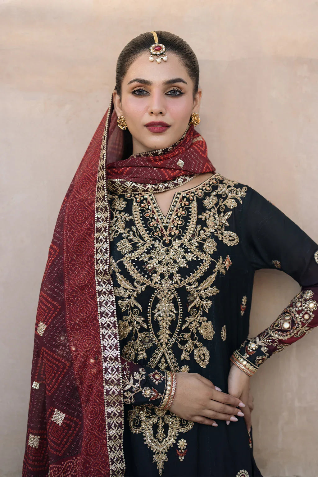 Iznik | Bandhani Formals | UE-330 - Aqsa Fabrics