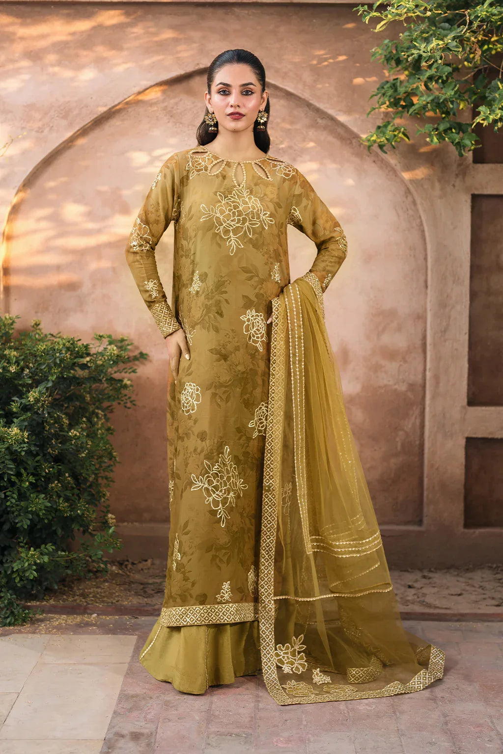 Iznik | Bandhani Formals | UE-332 - Aqsa Fabrics