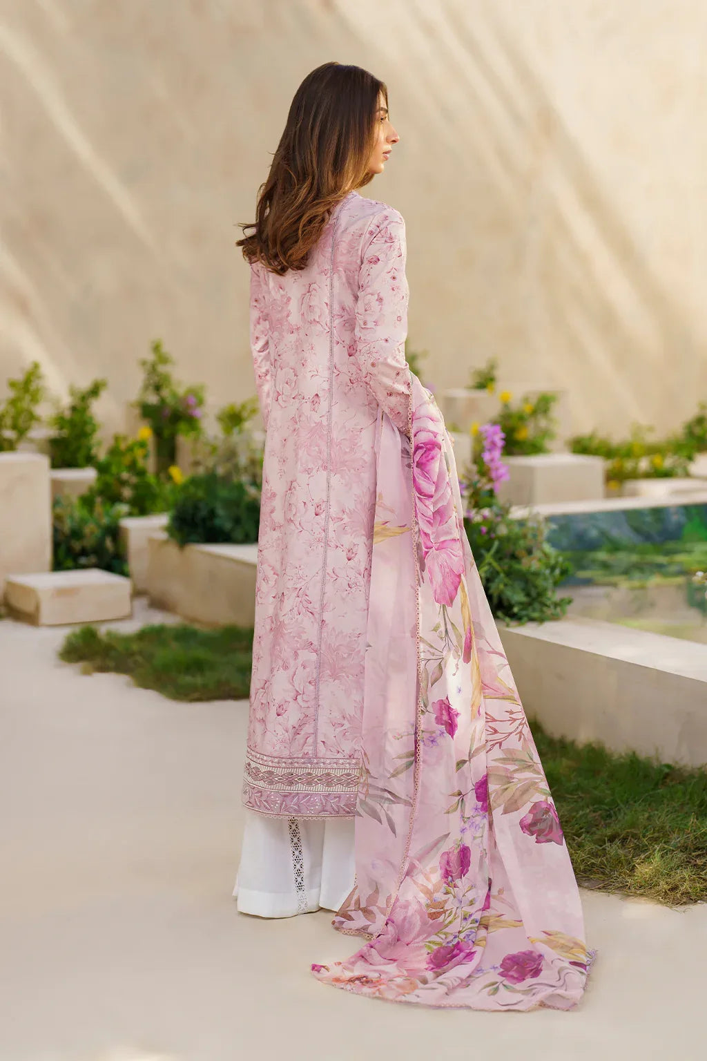 Iznik | Exclusive Lawn | SFL-06 EMBROIDERED LAWN - Aqsa Fabrics