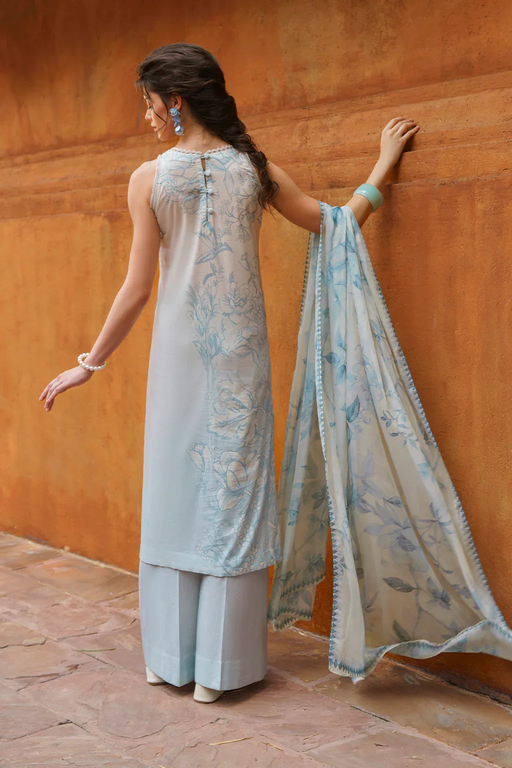 Iznik | Exclusive Lawn | UE-227 PRINTED LAWN - Aqsa Fabrics