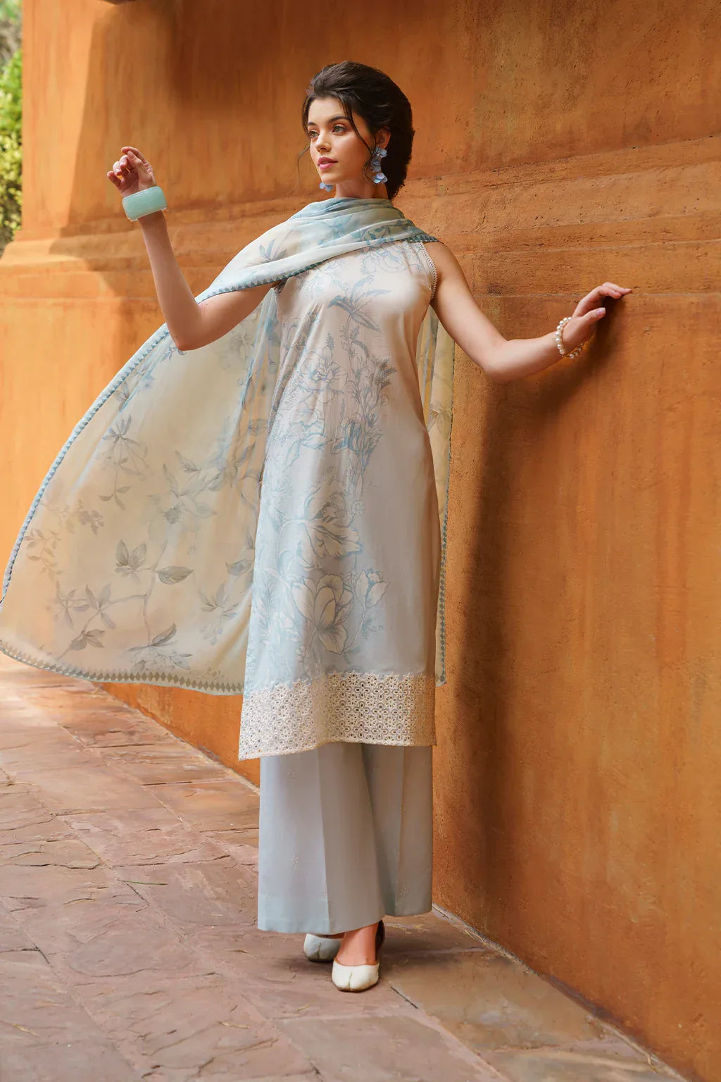 Iznik | Exclusive Lawn | UE-227 PRINTED LAWN - Aqsa Fabrics