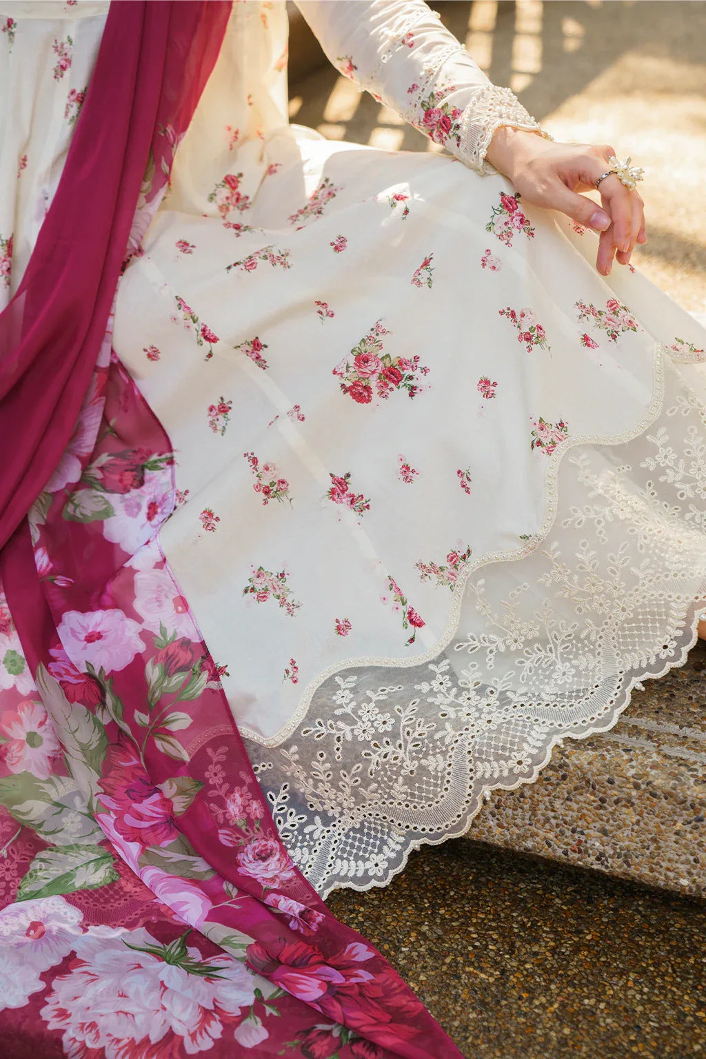 Iznik | Exclusive Lawn | UE-231 PRINTED LAWN - Aqsa Fabrics
