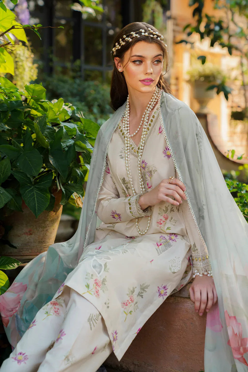 Iznik | Exclusive Lawn | UE-236 PRINTED LAWN - Aqsa Fabrics