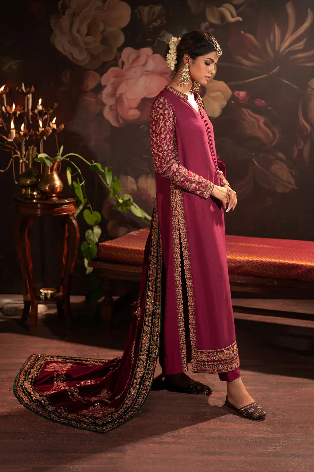 Iznik | Exclusive Velvet | IV-42 - Aqsa Fabrics