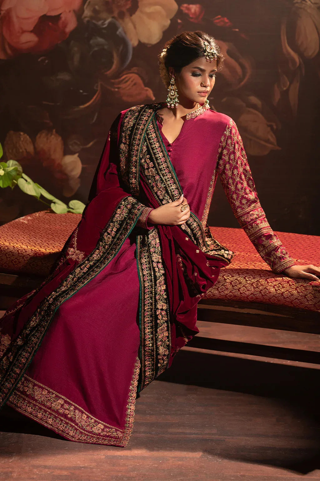 Iznik | Exclusive Velvet | IV-42 - Aqsa Fabrics