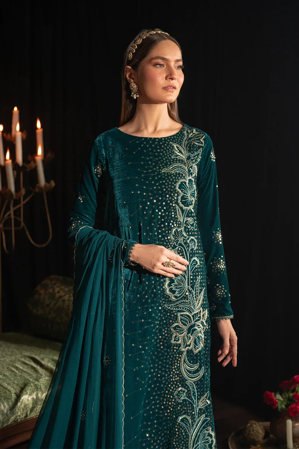 Iznik | Exclusive Velvet | IV-47 - Aqsa Fabrics