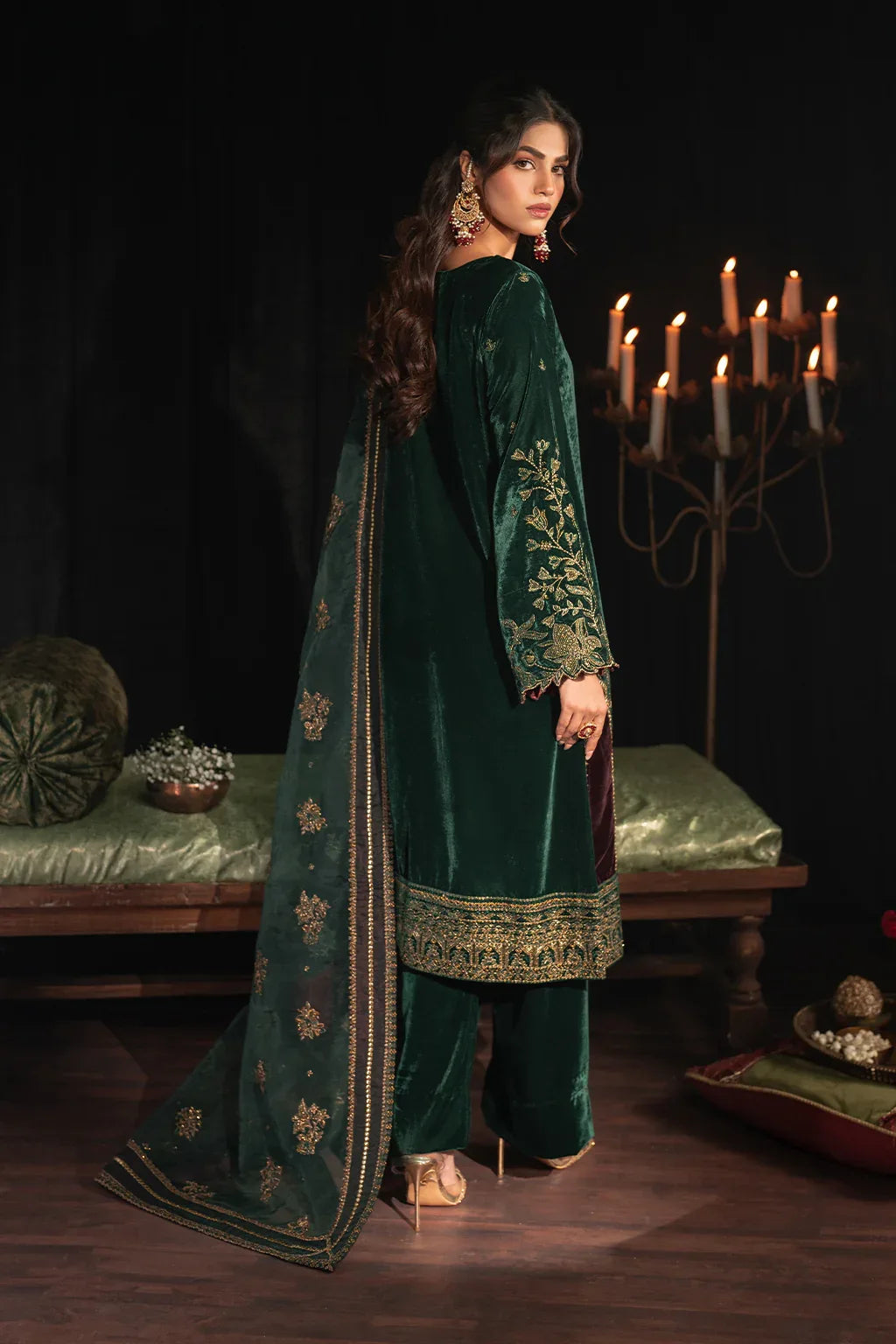 Iznik | Exclusive Velvet | IV-48 - Aqsa Fabrics