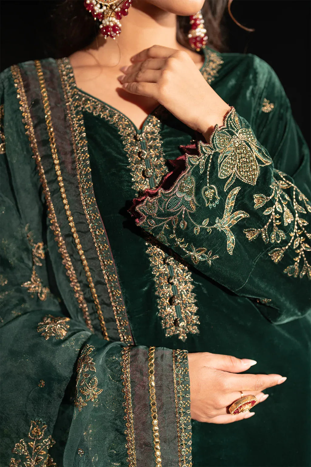 Iznik | Exclusive Velvet | IV-48 - Aqsa Fabrics