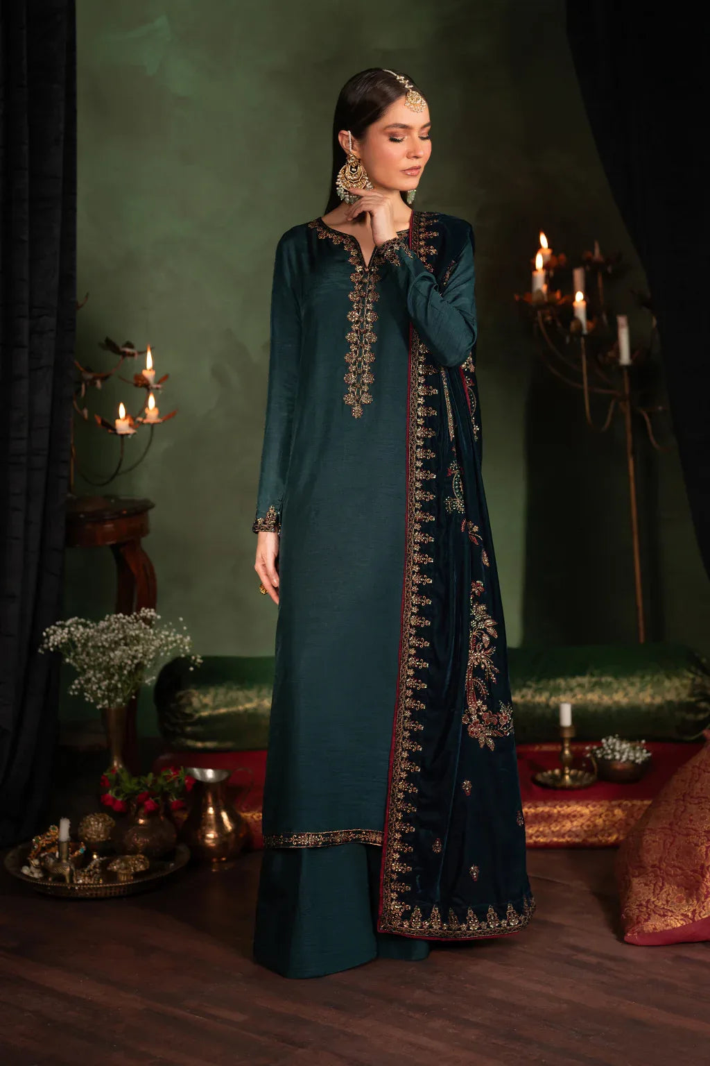 Iznik | Exclusive Velvet | IV-50 - Aqsa Fabrics