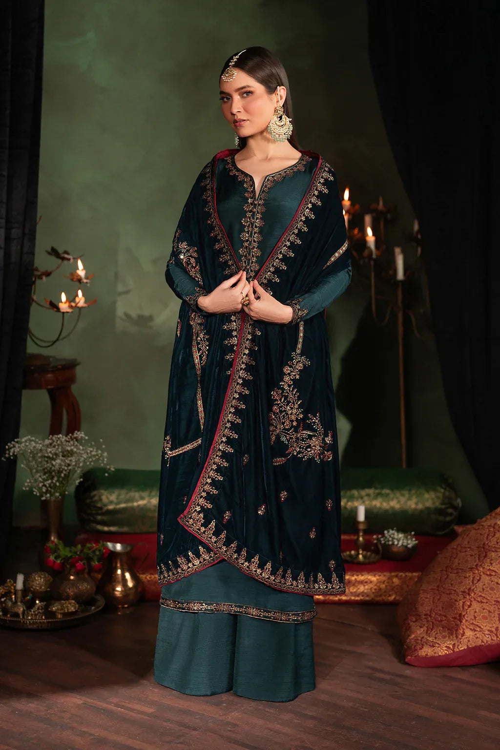 Iznik | Exclusive Velvet | IV-50 - Aqsa Fabrics