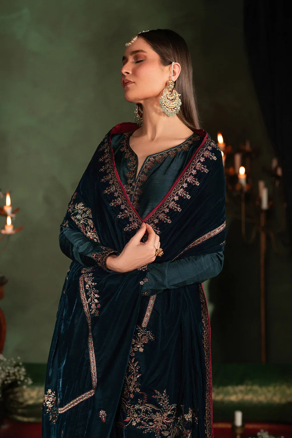 Iznik | Exclusive Velvet | IV-50 - Aqsa Fabrics