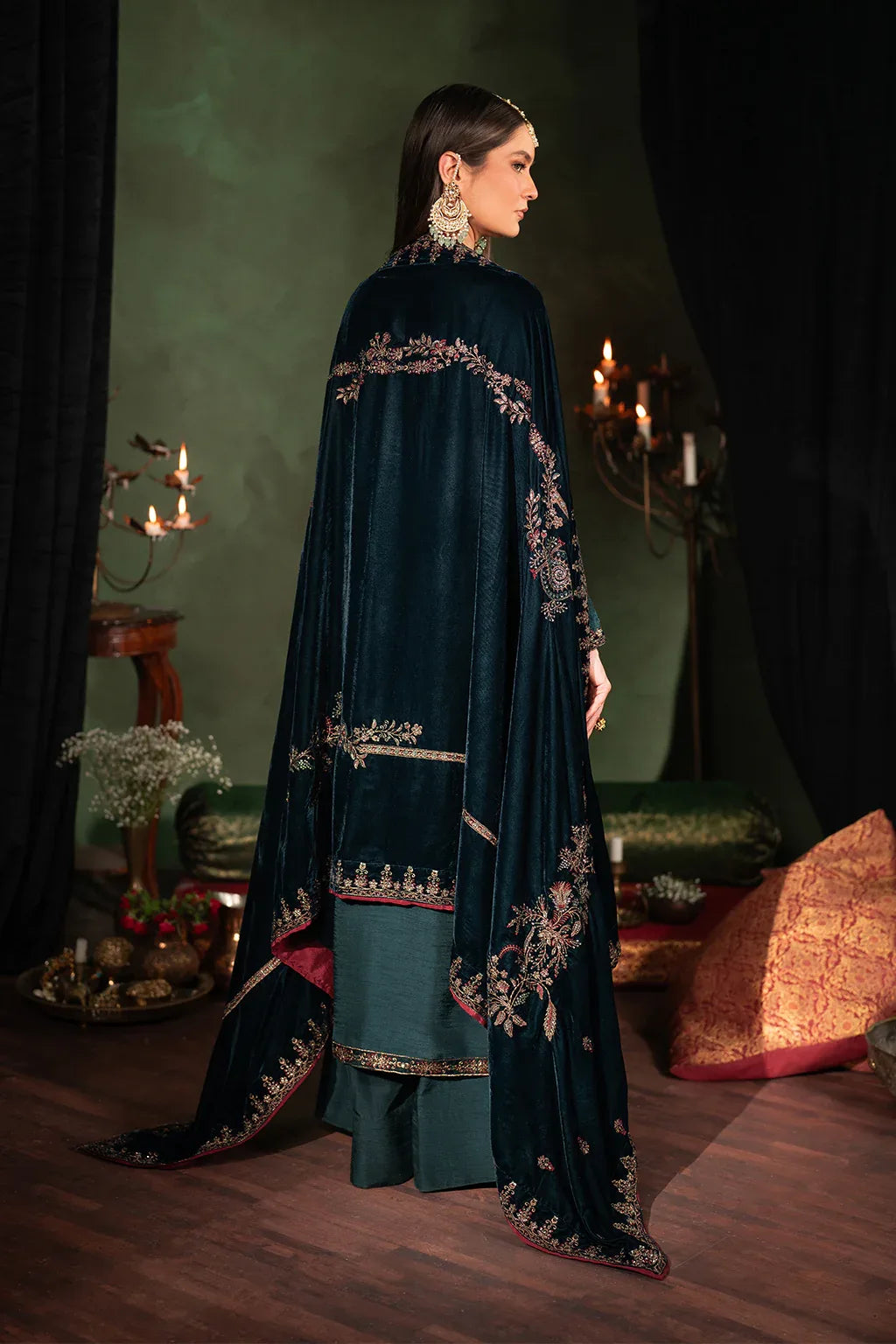 Iznik | Exclusive Velvet | IV-50 - Aqsa Fabrics