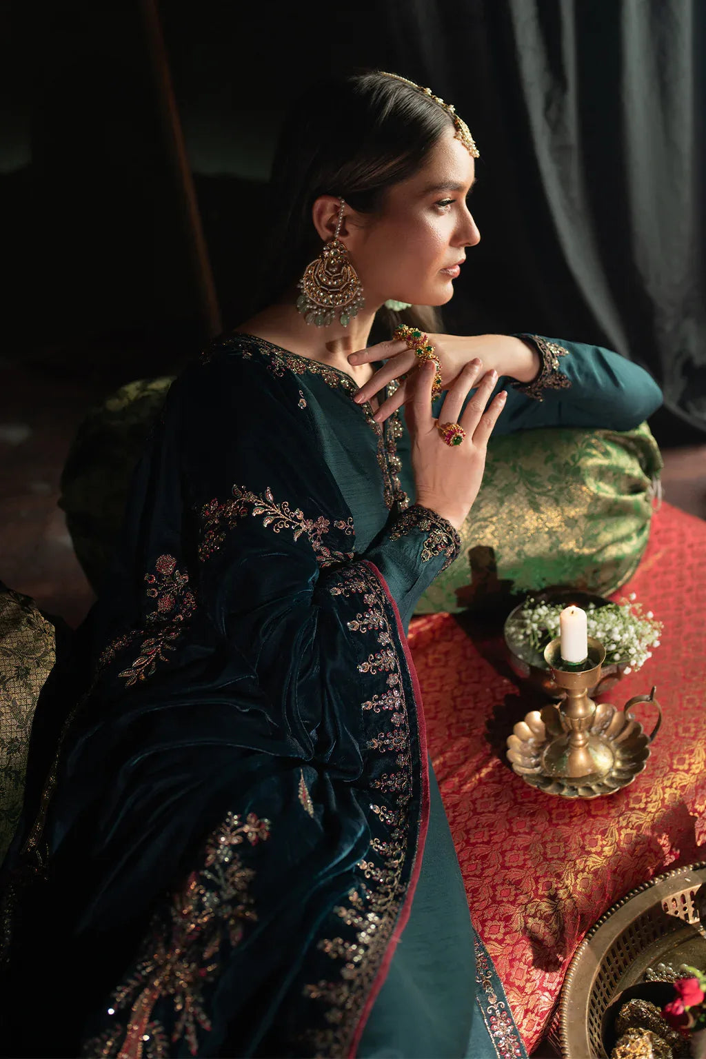 Iznik | Exclusive Velvet | IV-50 - Aqsa Fabrics