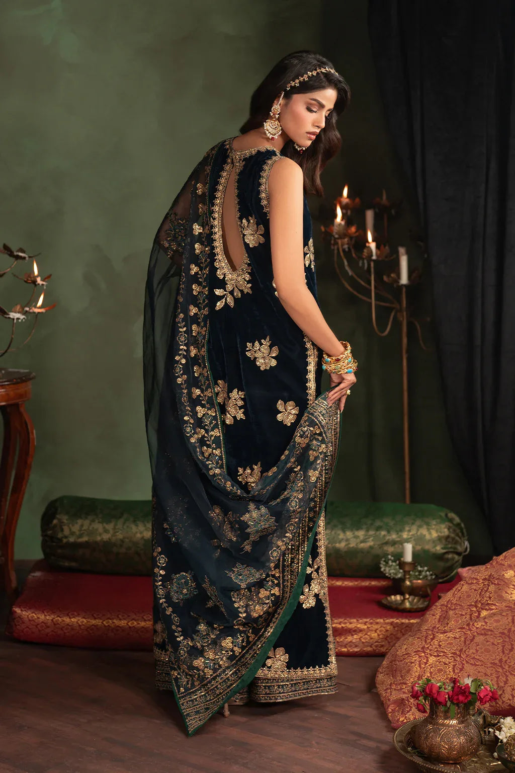Iznik | Exclusive Velvet | IV-51 - Aqsa Fabrics