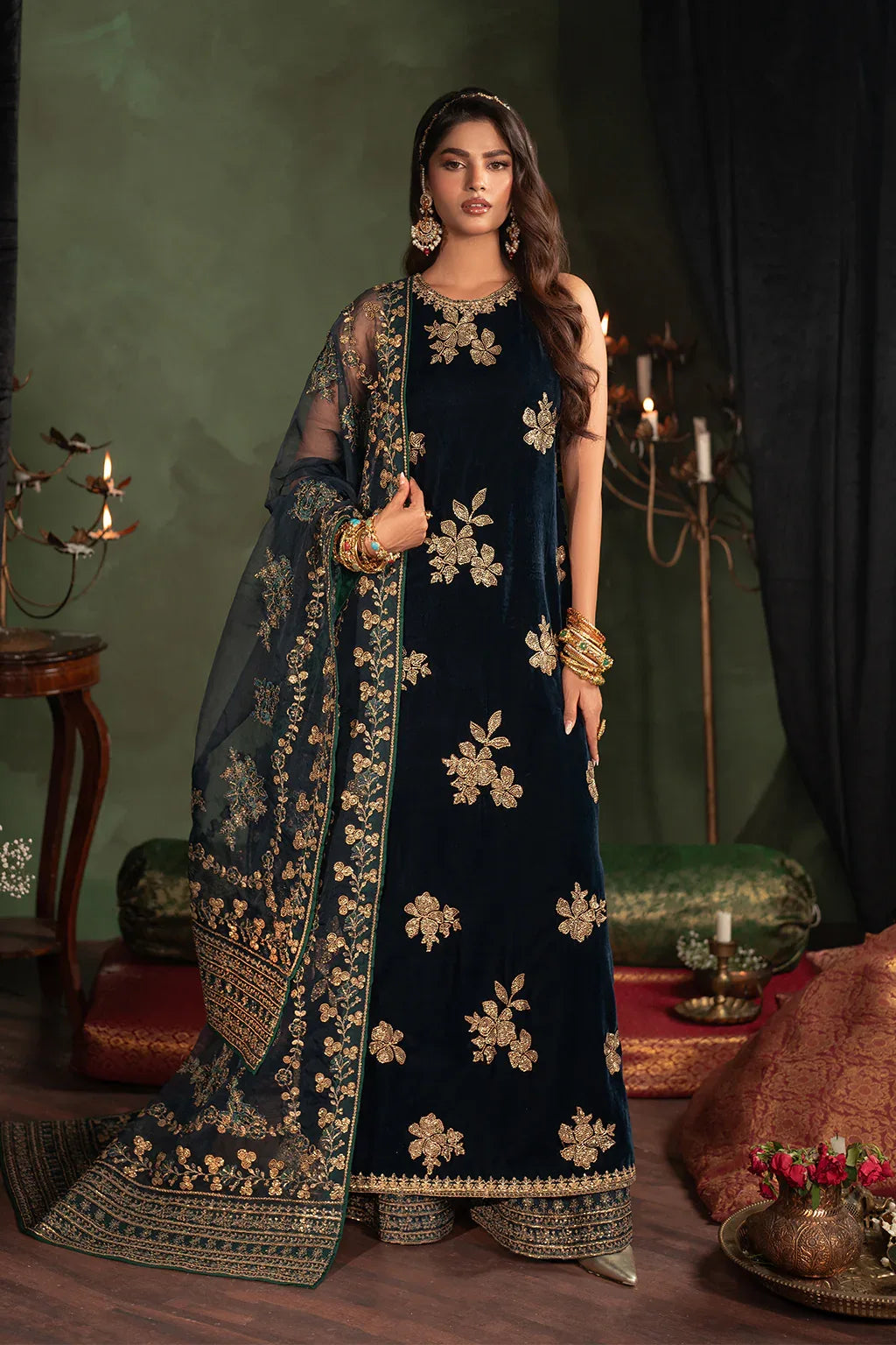 Iznik | Exclusive Velvet | IV-51 - Aqsa Fabrics