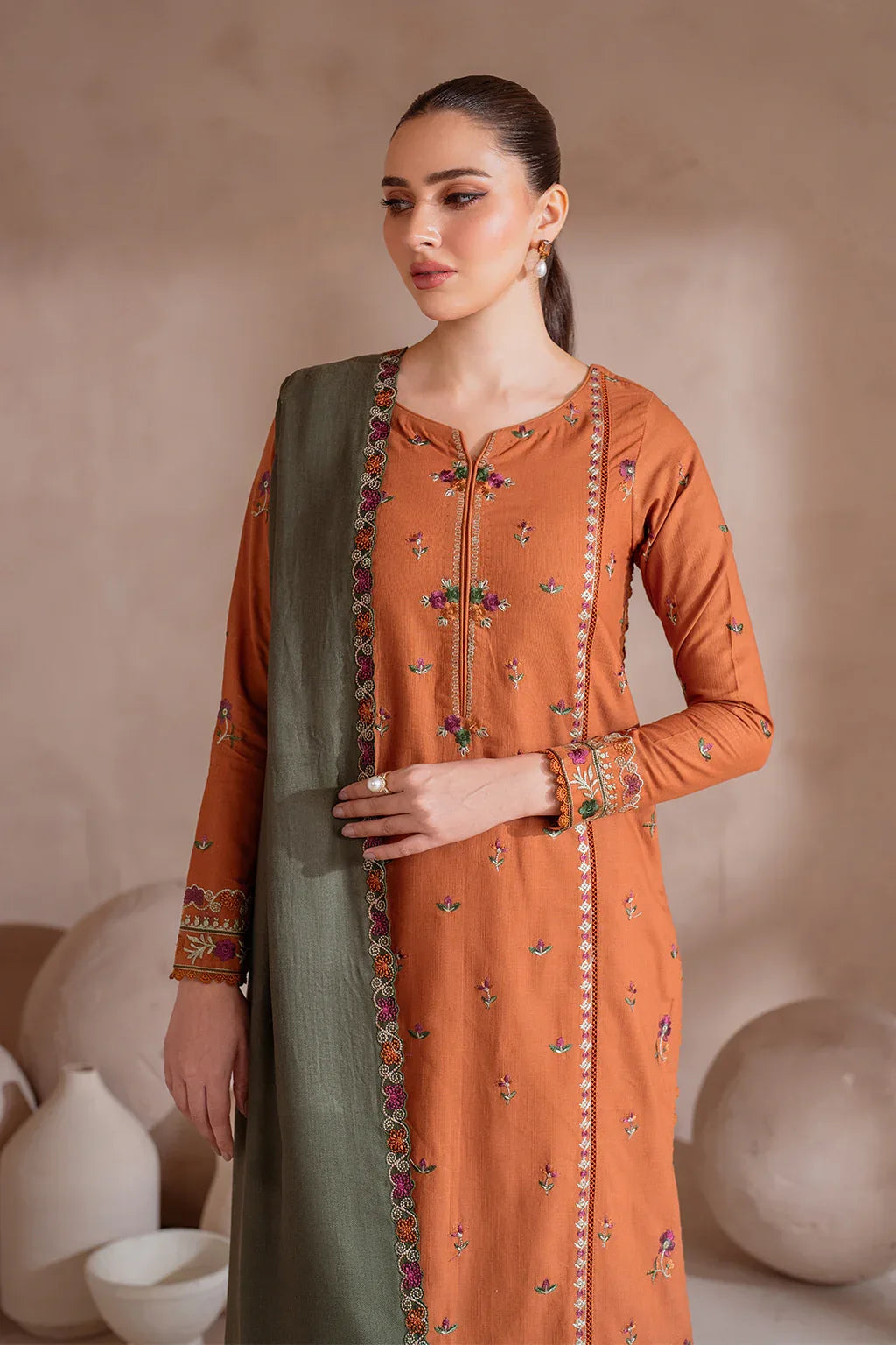 Iznik | Exclusive Winter | UE-367 - Aqsa Fabrics