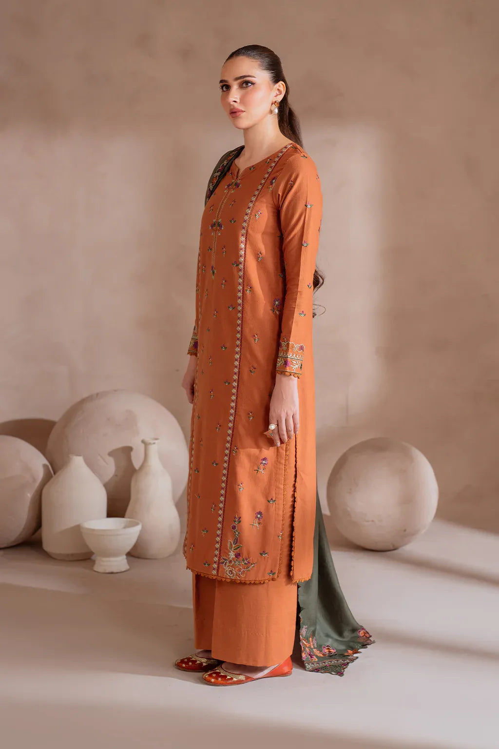 Iznik | Exclusive Winter | UE-367 - Aqsa Fabrics