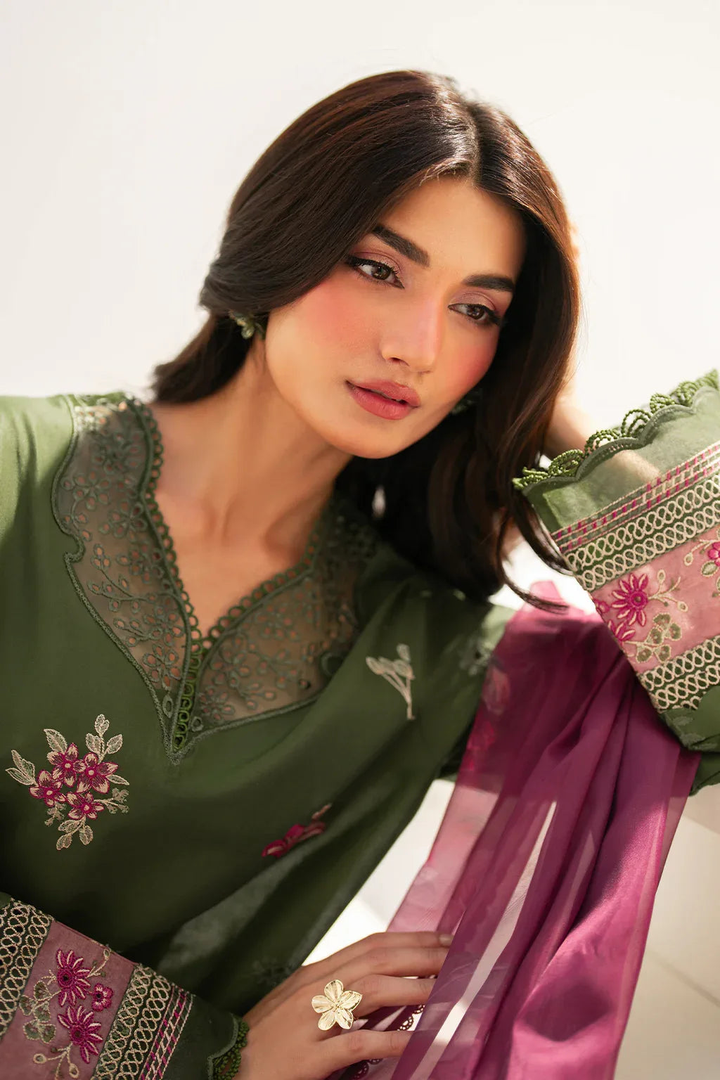 Iznik | Festive Edition | IFE-02 - Aqsa Fabrics