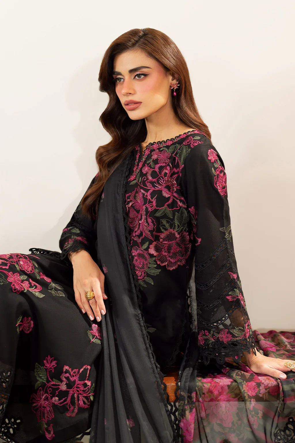 Iznik | Festive Edition | IFE-06 - Aqsa Fabrics