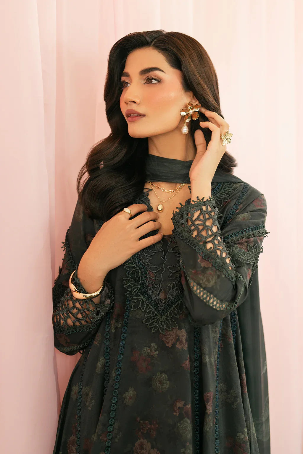 Iznik | Festive Edition | IFE-08 - Aqsa Fabrics