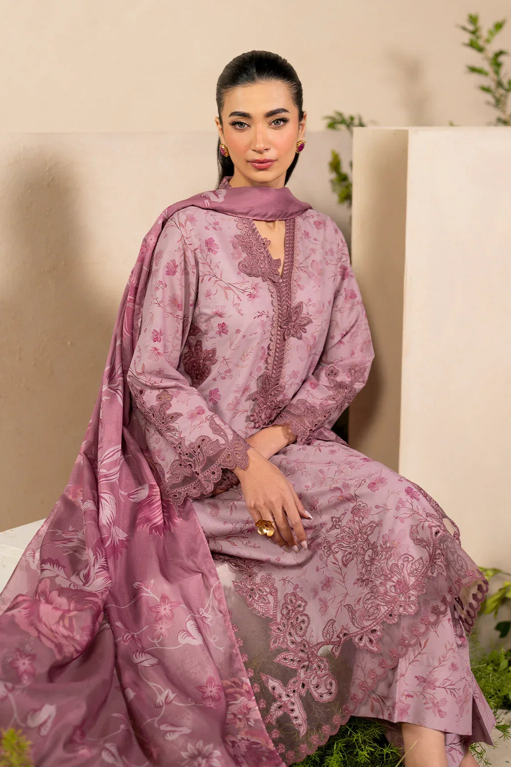 Iznik | Festive Lawn 25 | EFL-04 - Aqsa Fabrics