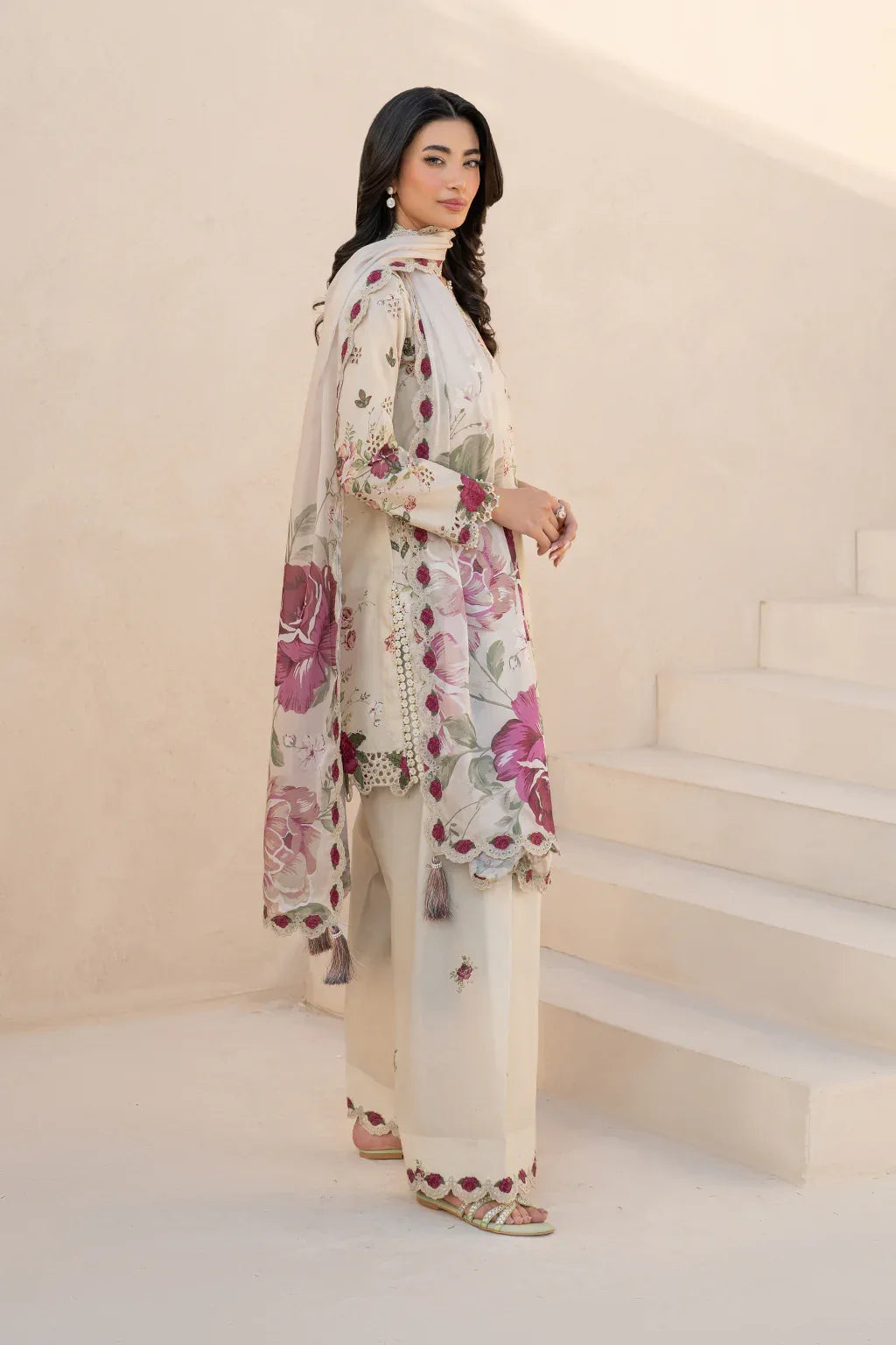Iznik | Festive Lawn 25 | EFL-05 - Aqsa Fabrics