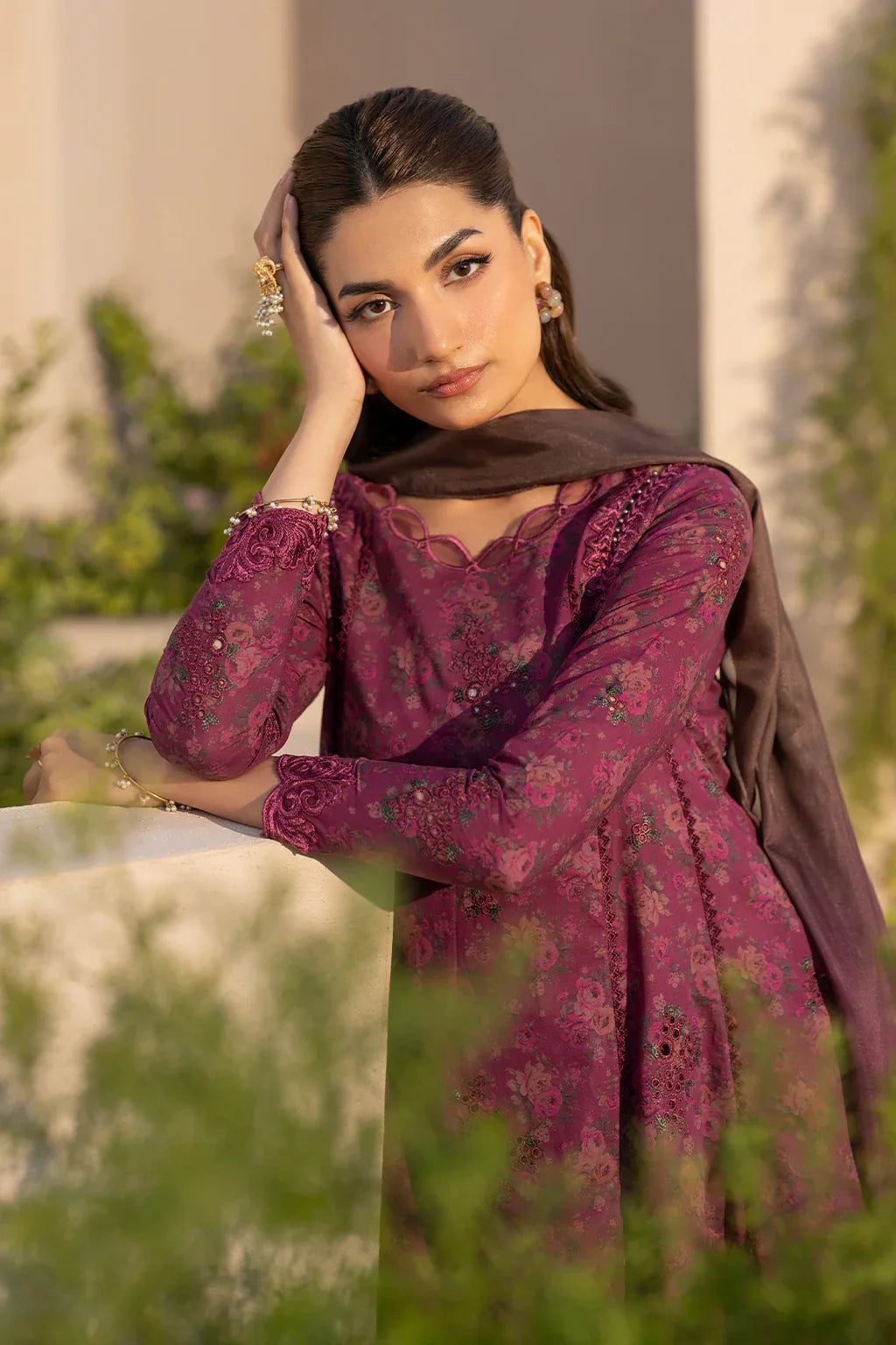 Iznik | Festive Lawn 25 | EFL-09 - Aqsa Fabrics