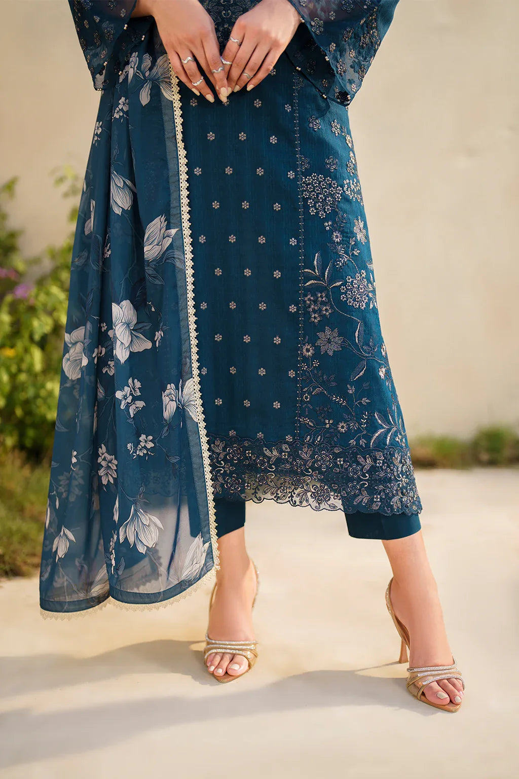 Iznik | Festive lawn 24 | SFL-01 - Aqsa Fabrics