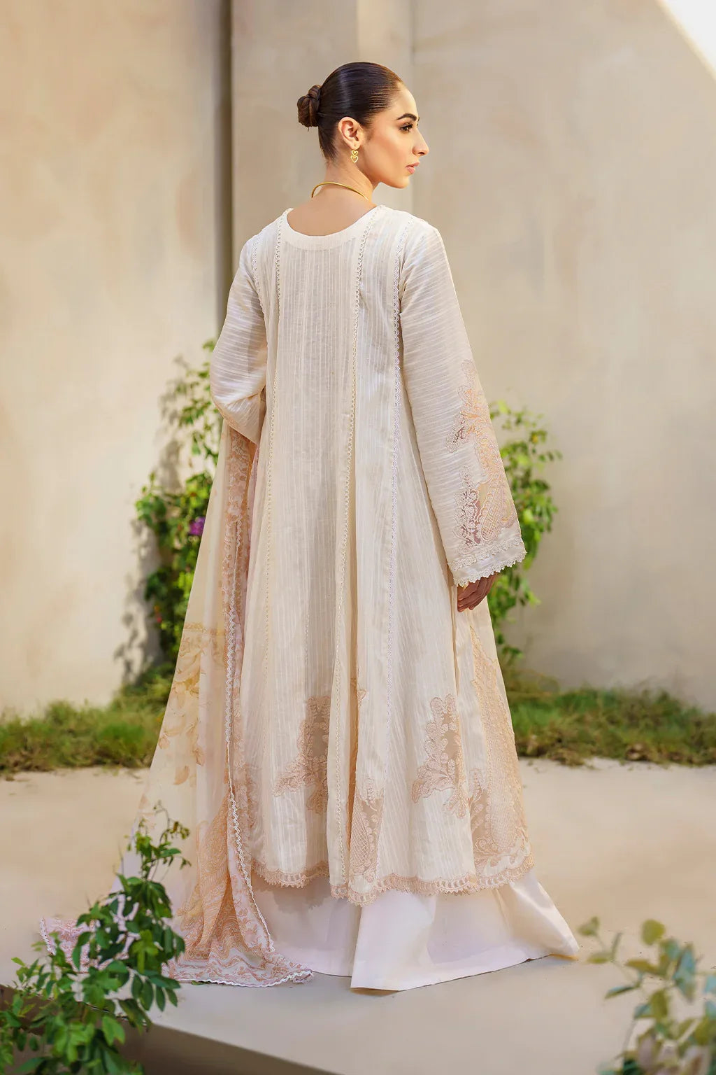Iznik | Festive lawn 24 | SFL-03 - Aqsa Fabrics
