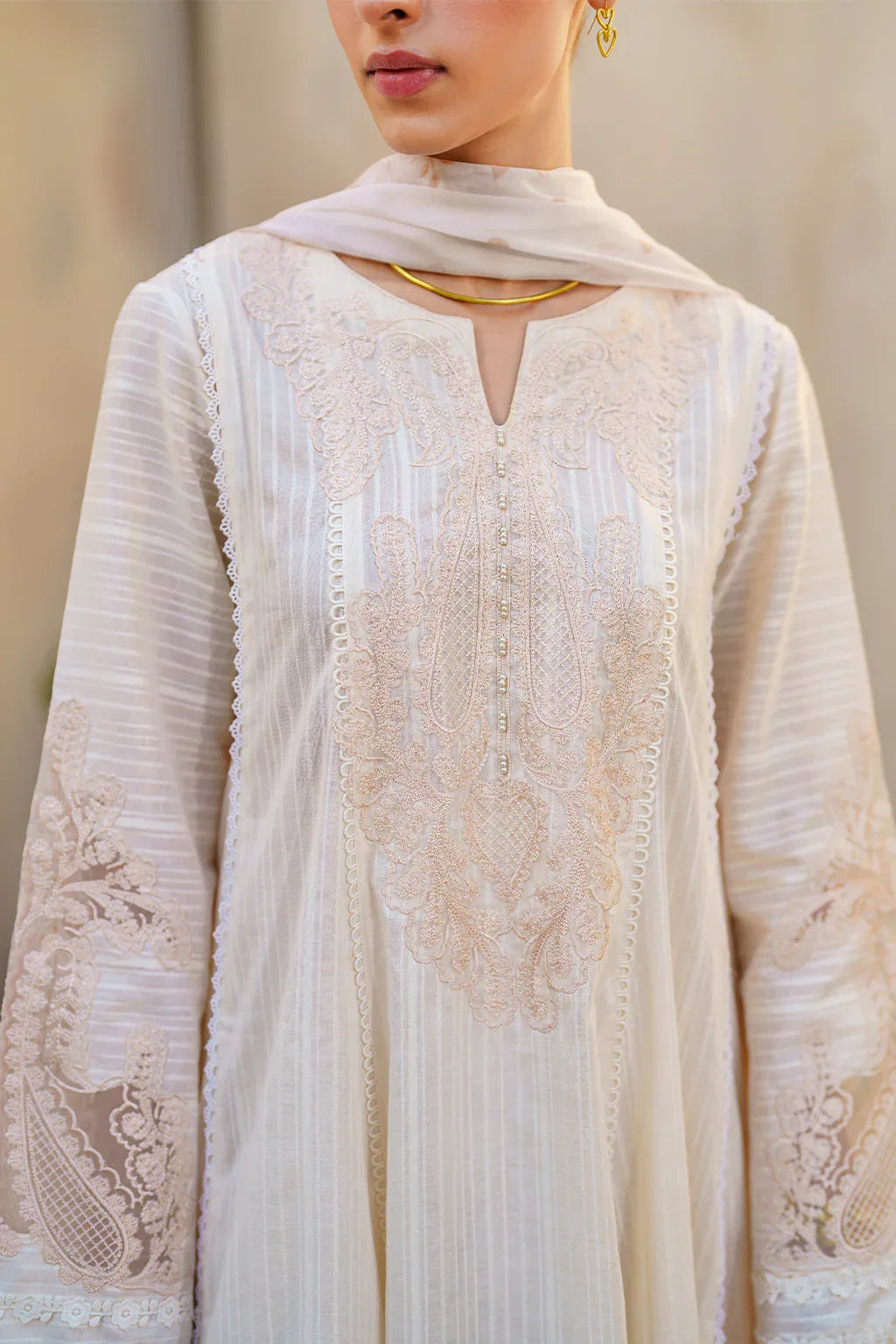 Iznik | Festive lawn 24 | SFL-03 - Aqsa Fabrics