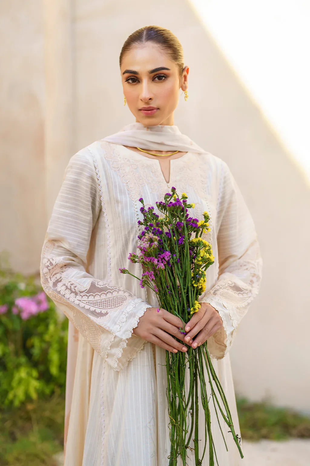 Iznik | Festive lawn 24 | SFL-03 - Aqsa Fabrics