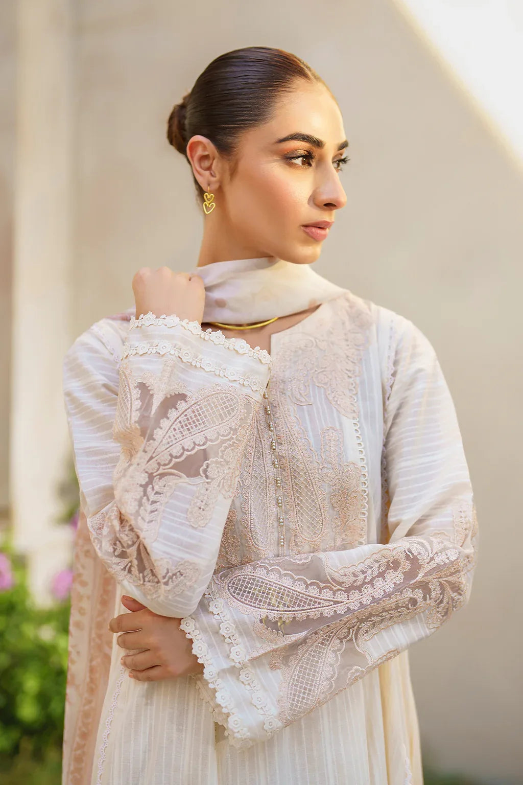 Iznik | Festive lawn 24 | SFL-03 - Aqsa Fabrics