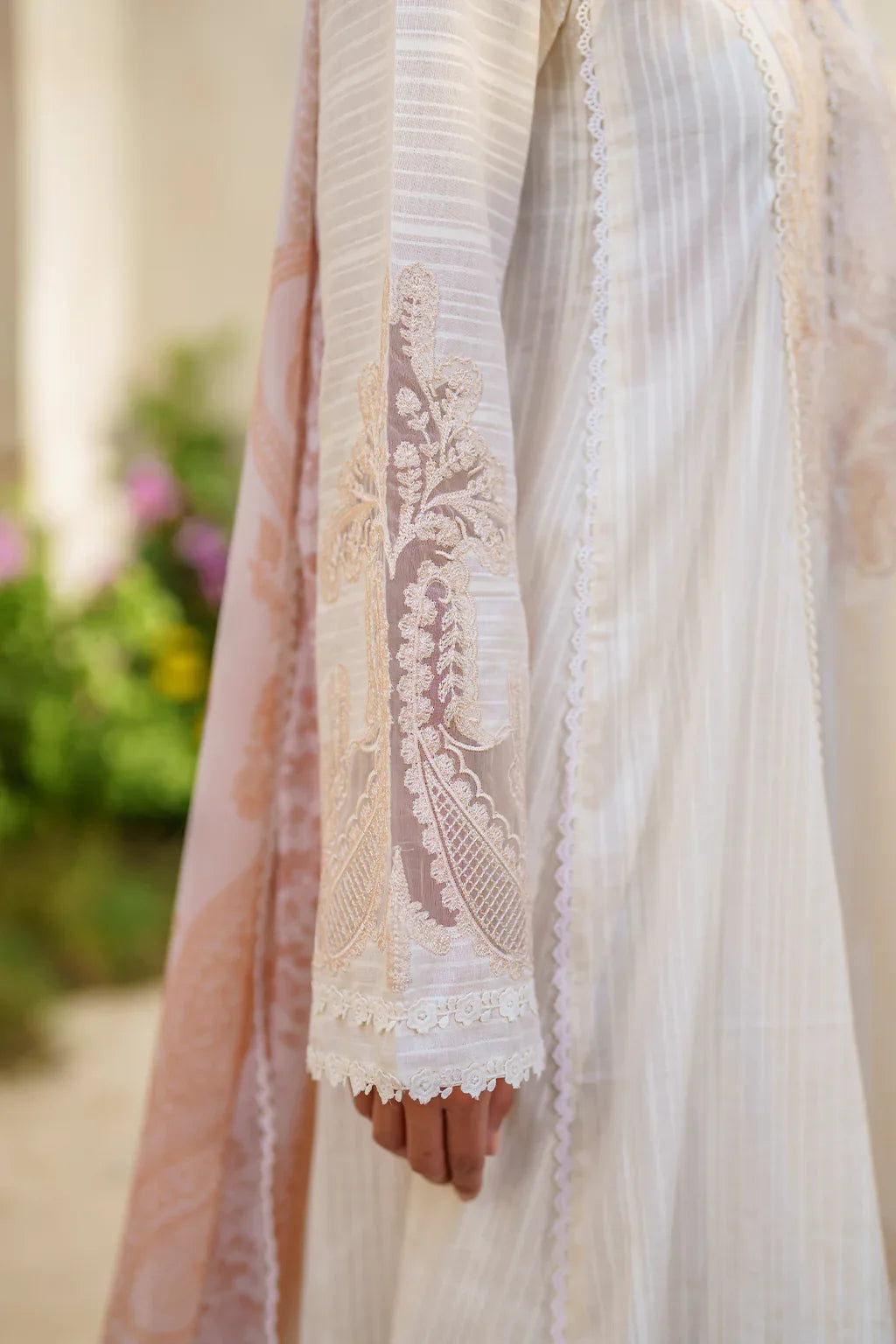 Iznik | Festive lawn 24 | SFL-03 - Aqsa Fabrics