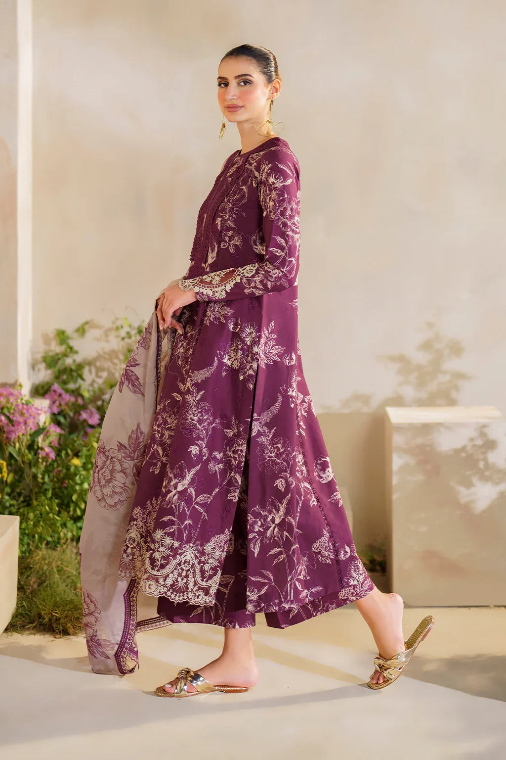 Iznik | Festive lawn 24 | SFL-04 - Aqsa Fabrics