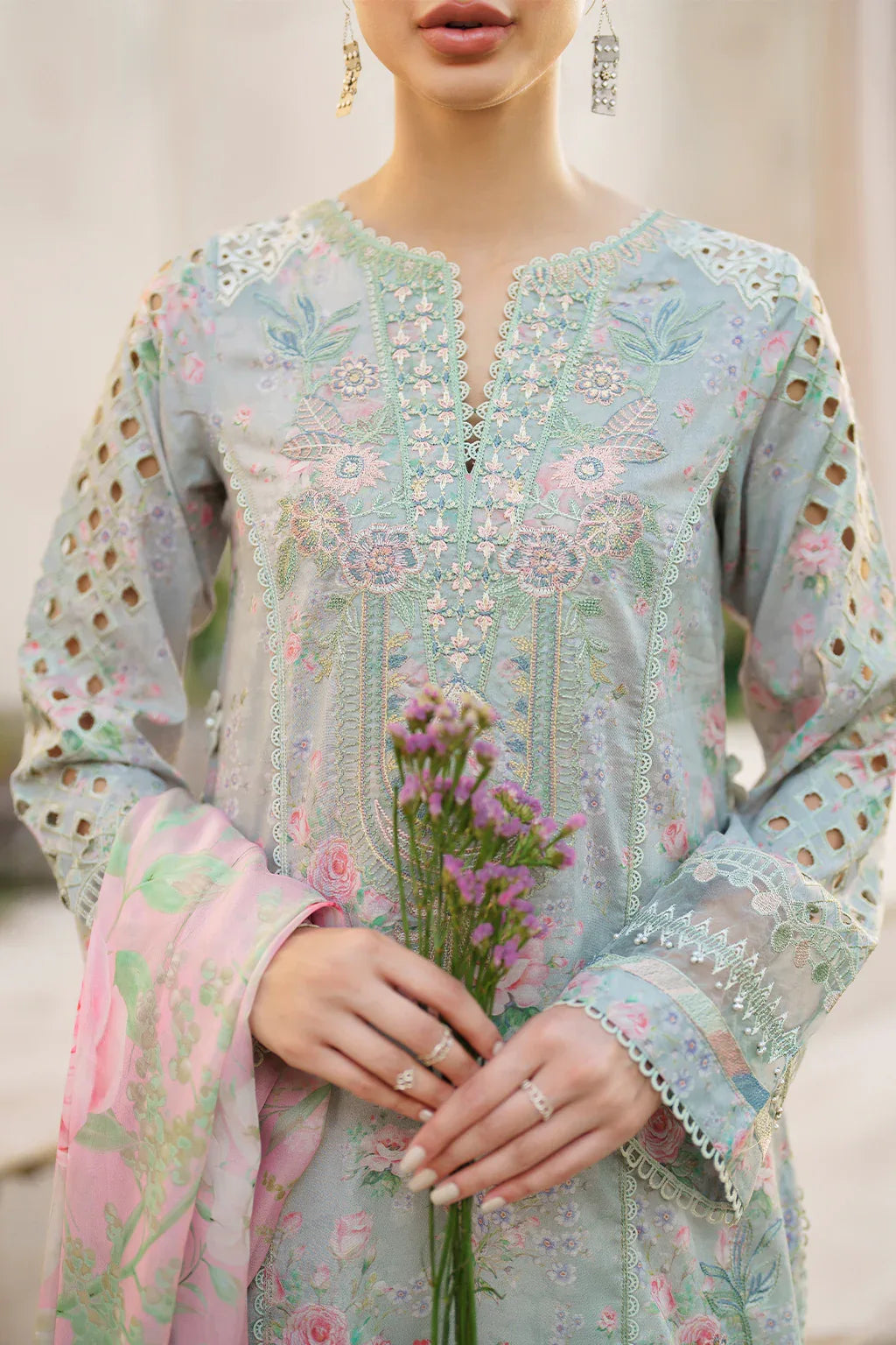Iznik | Festive lawn 24 | SFL-07 - Aqsa Fabrics