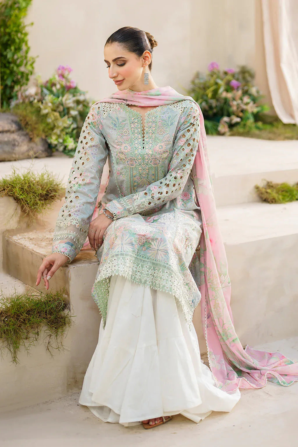 Iznik | Festive lawn 24 | SFL-07 - Aqsa Fabrics