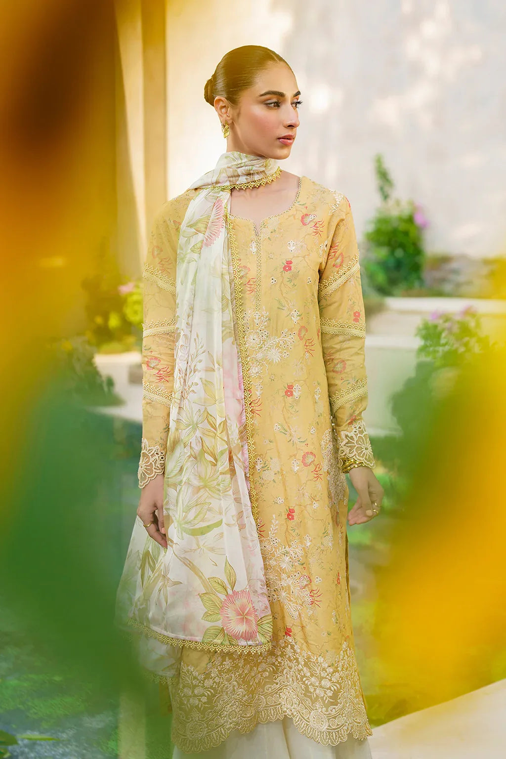 Iznik | Festive lawn 24 | SFL-09 - Aqsa Fabrics