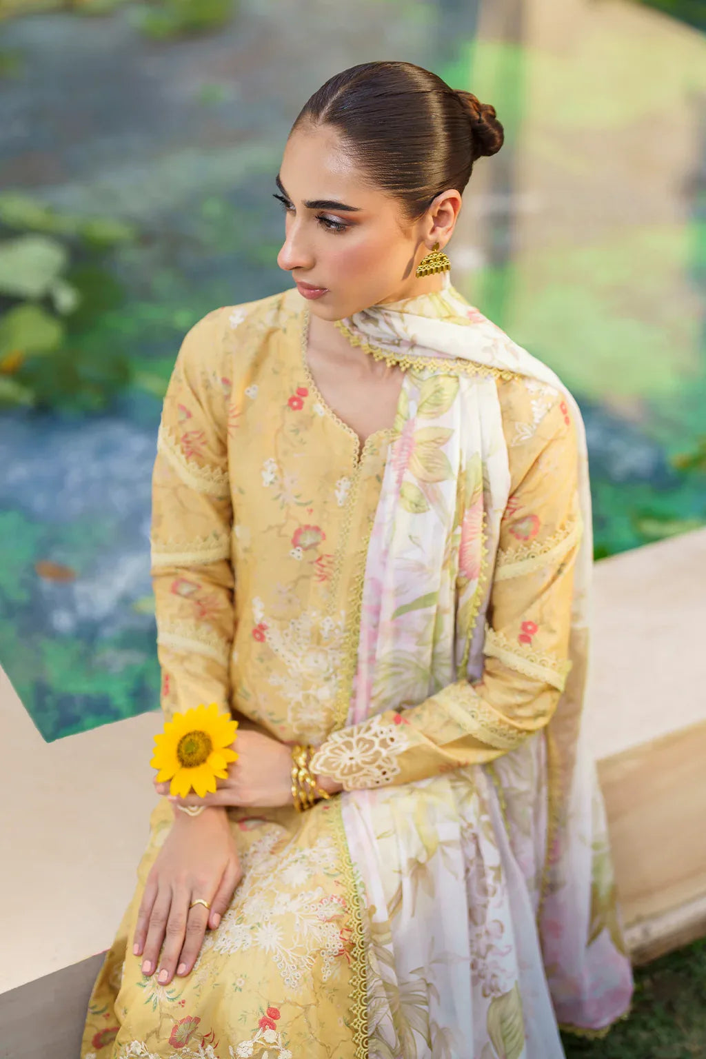 Iznik | Festive lawn 24 | SFL-09 - Aqsa Fabrics