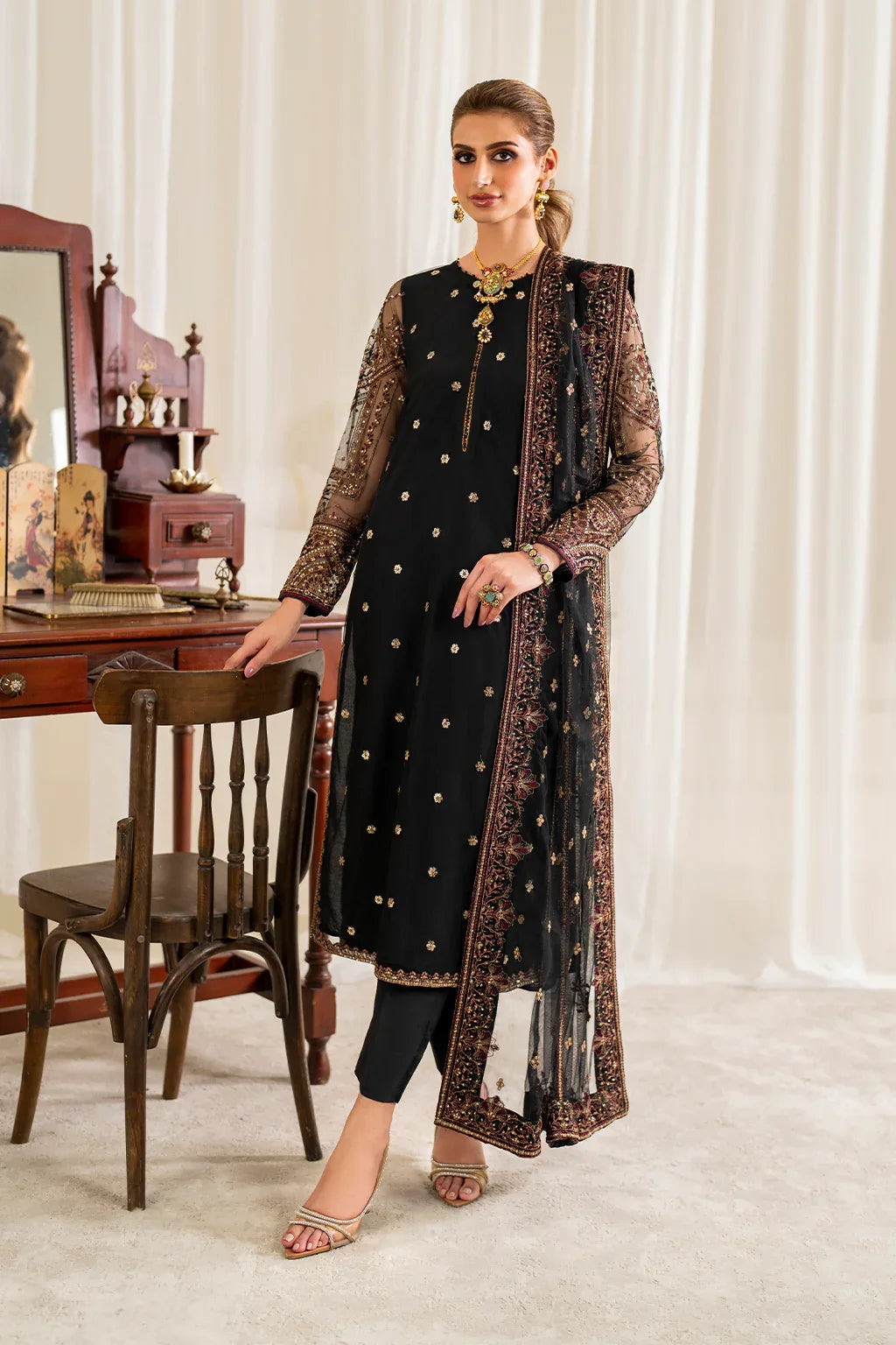 Iznik | Formal Wear | UE-288 - Aqsa Fabrics