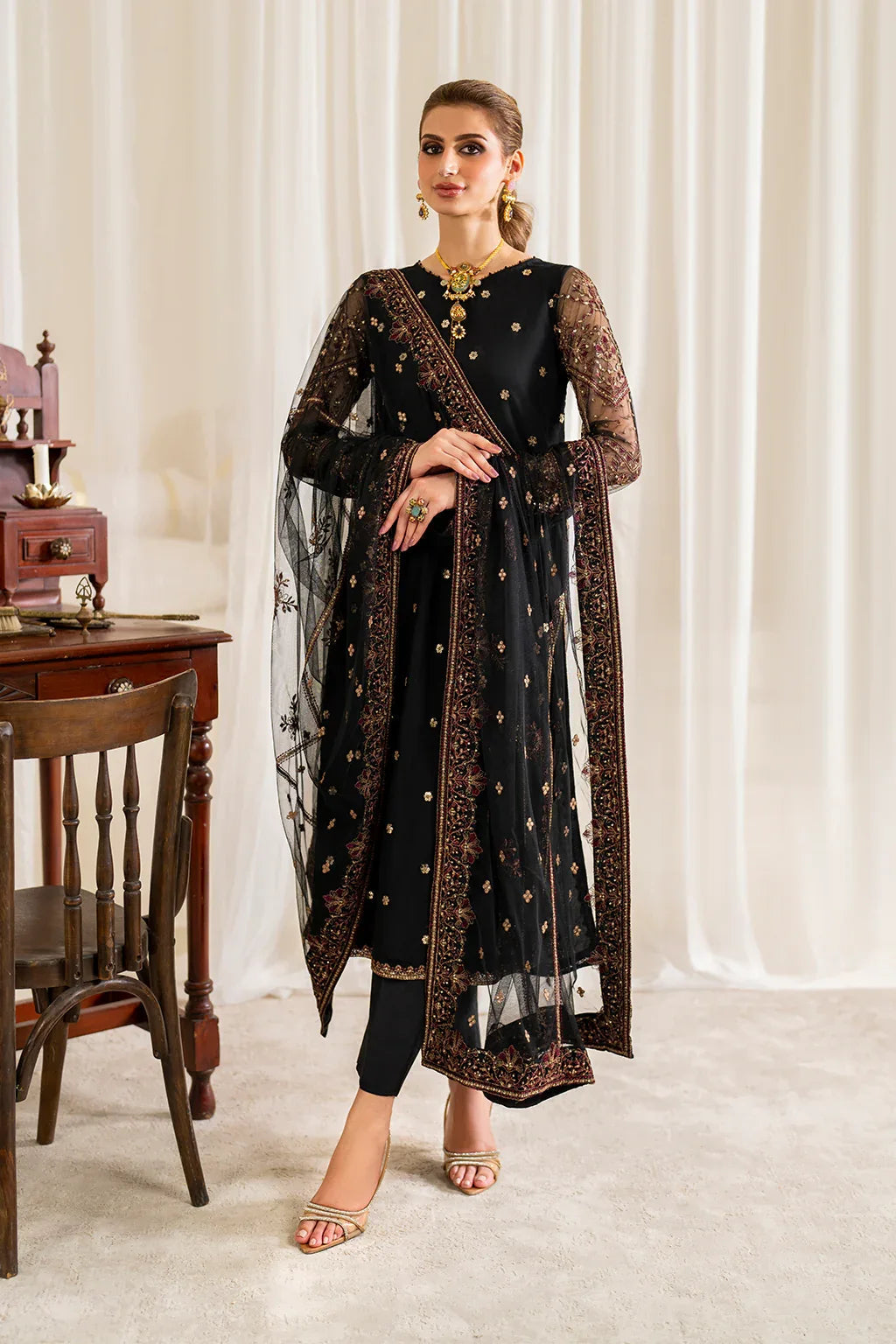 Iznik | Formal Wear | UE-288 - Aqsa Fabrics