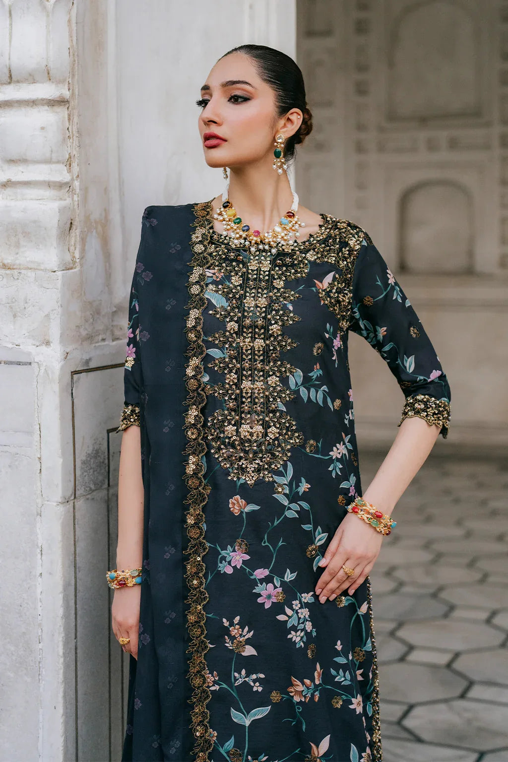 Iznik | Formal Wear | UE-317 - Aqsa Fabrics