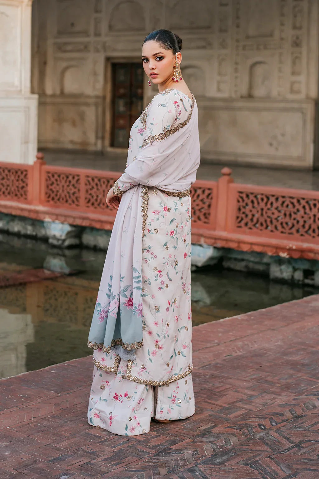 Iznik | Formal Wear | UE-318 - Aqsa Fabrics